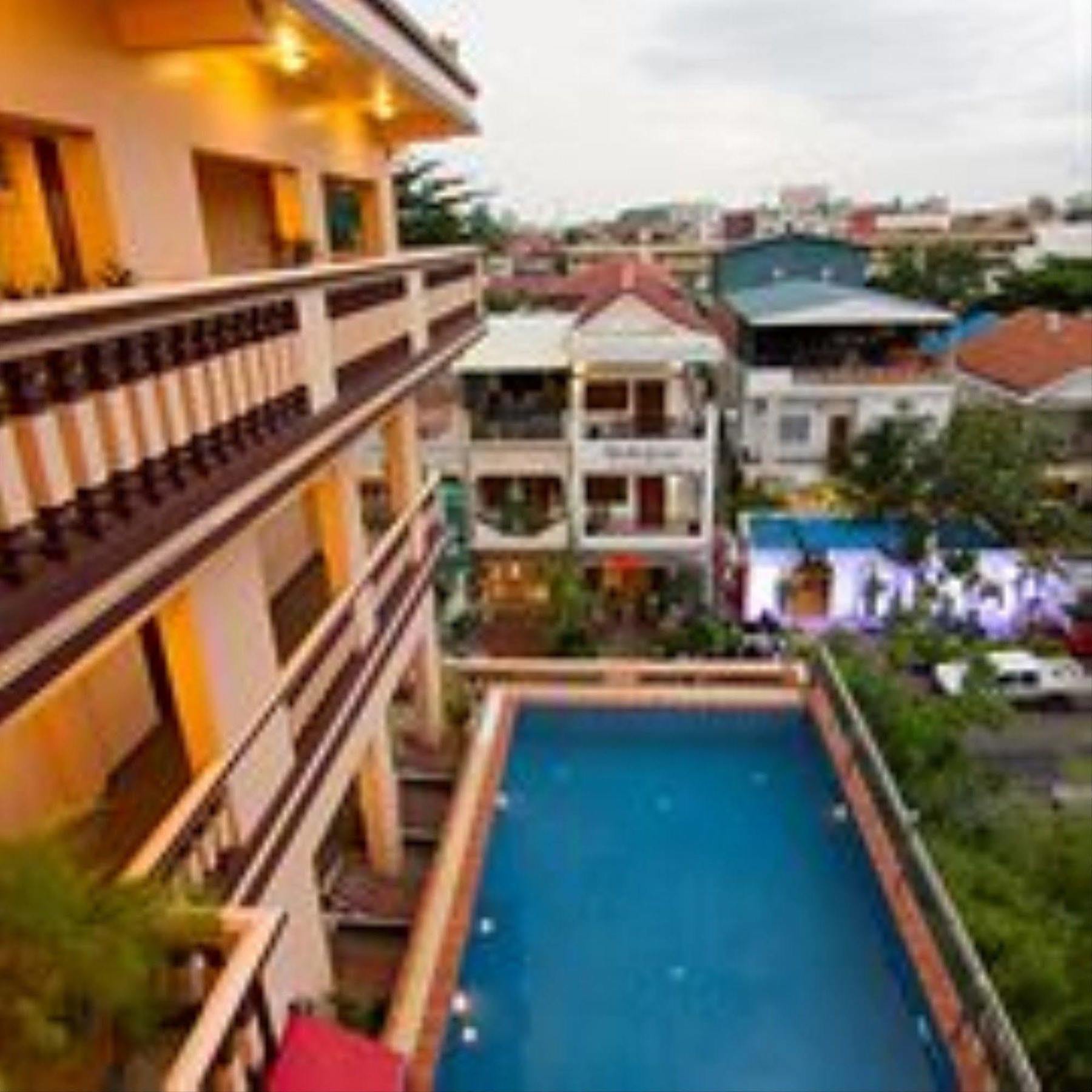 G Eleven Hotel 프놈펜 외부 사진