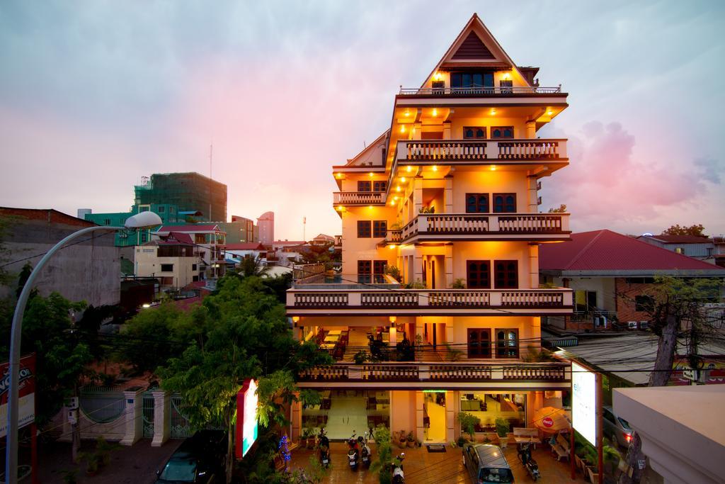 G Eleven Hotel 프놈펜 외부 사진